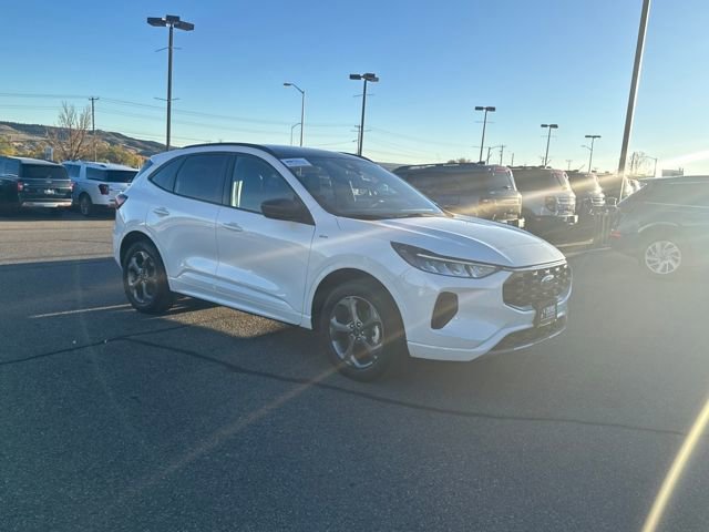 Certified 2024 Ford Escape ST-Line w/ Tech Pack #1 image 7