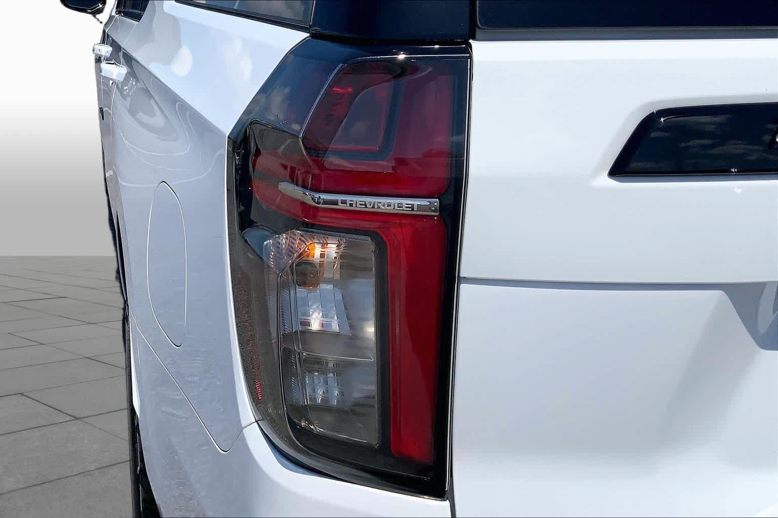 Used 2023 Chevrolet Suburban Z71 w/ Luxury Package AWD/4WD image 29