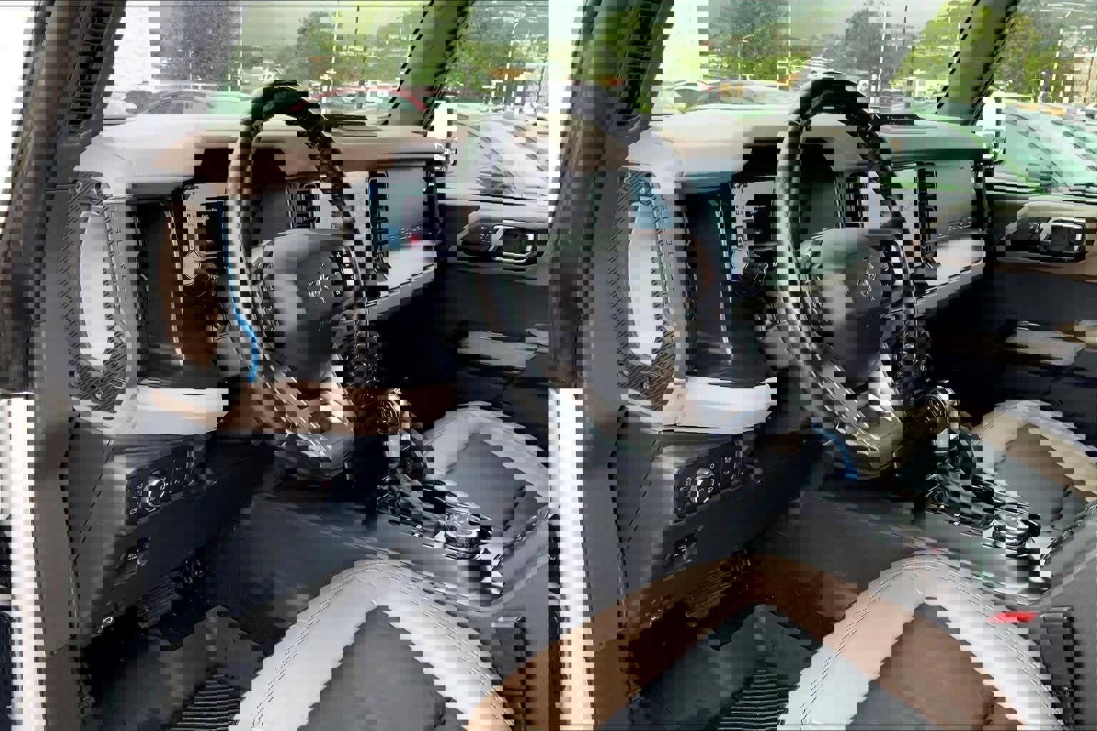 Certified 2022 Ford Bronco Wildtrak image 2