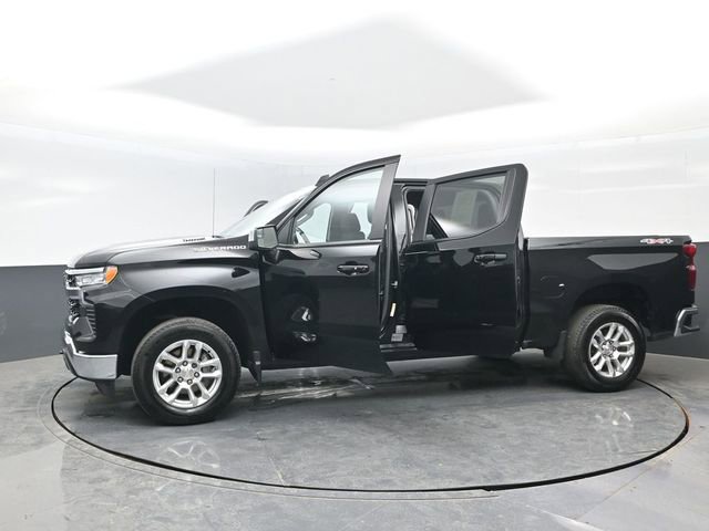 Used 2024 Chevrolet Silverado 1500 LT AWD/4WD image 26