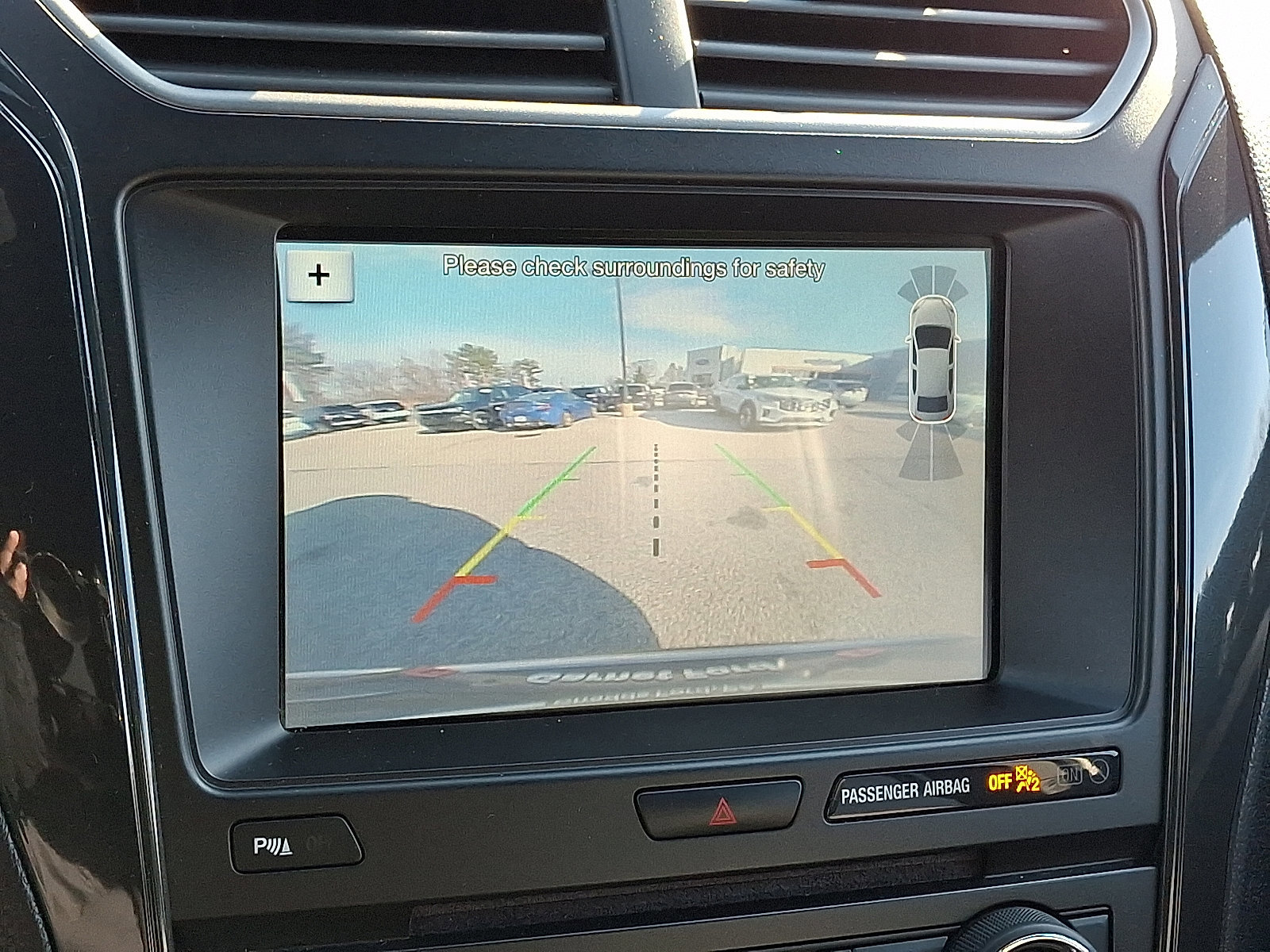 Certified 2018 Ford Explorer XLT w/ Equipment Group 202A image 20