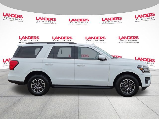 Certified 2022 Ford Expedition XLT RWD image 2