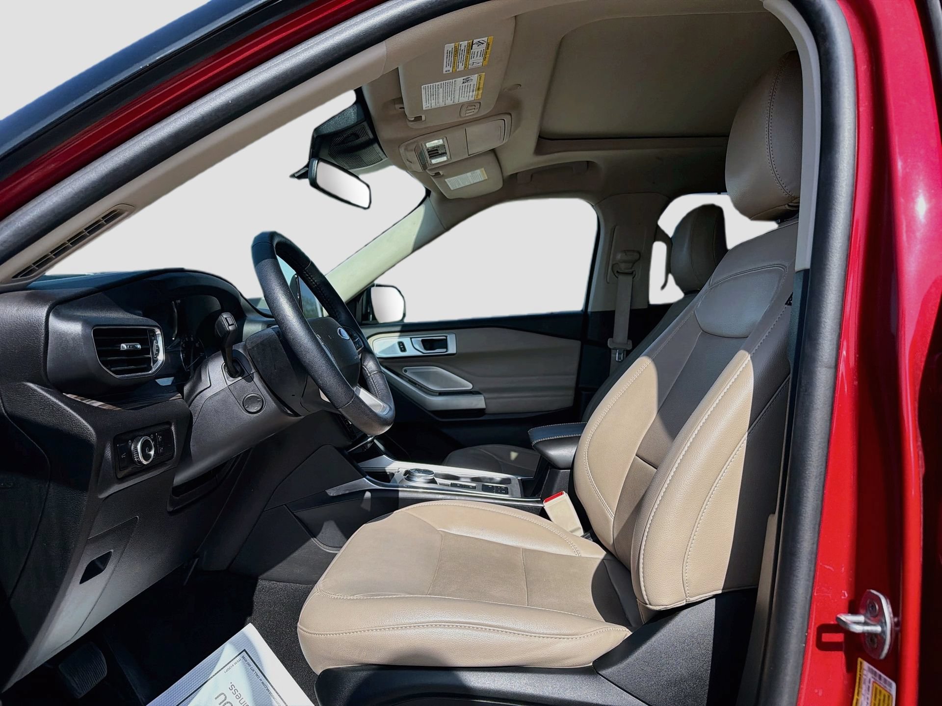 Certified 2023 Ford Explorer Limited w/ Limited Technology Package RWD image 27