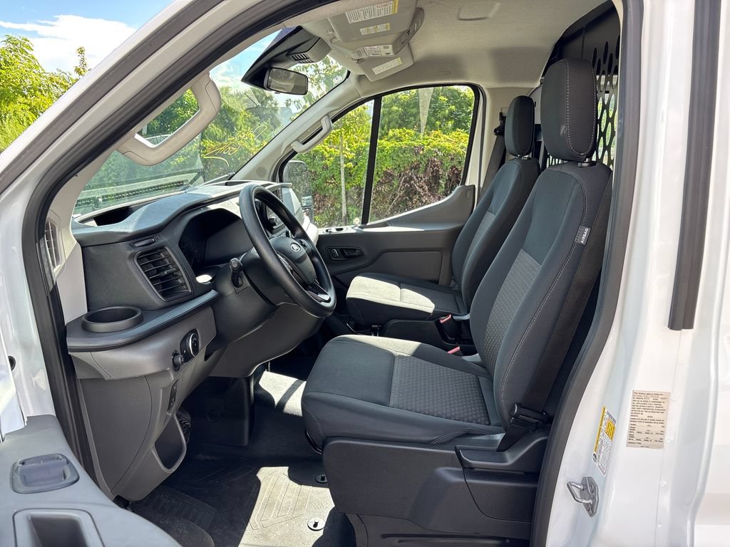 Certified 2025 Ford Transit 250 Low Roof w/ Exterior Upgrade Package RWD image 27