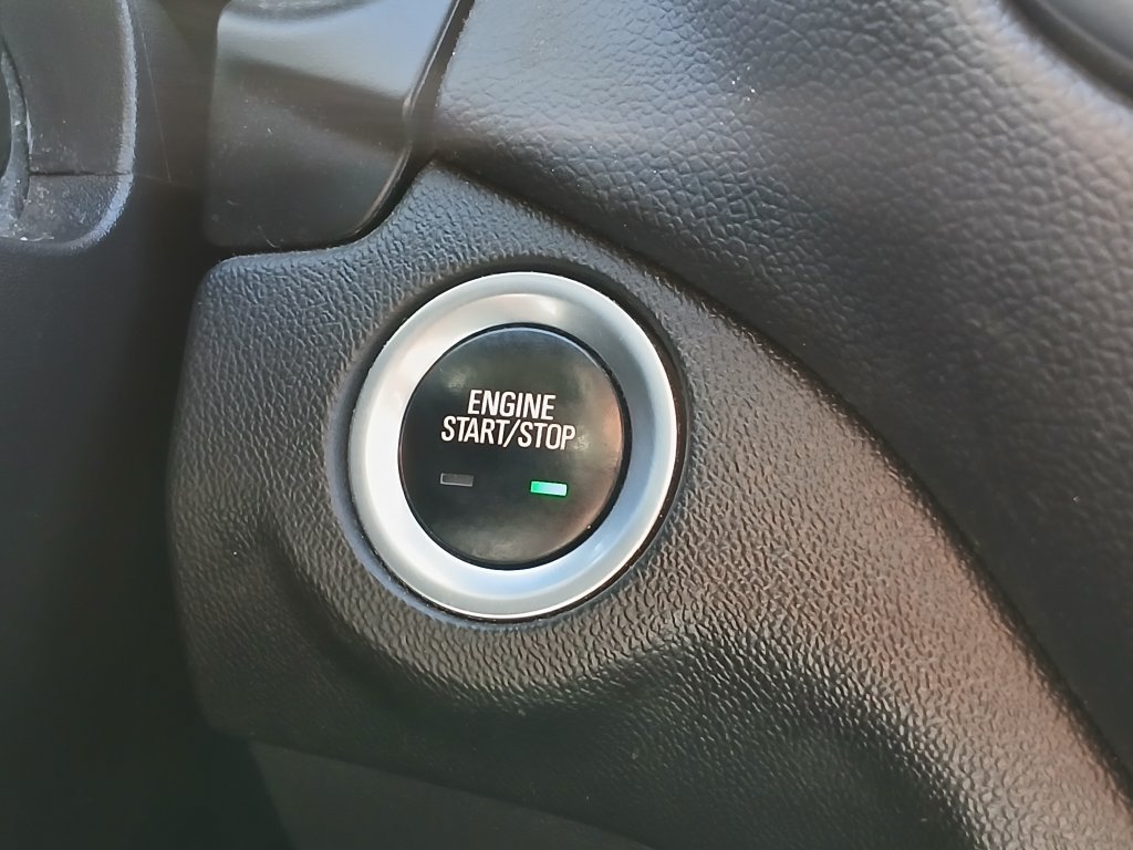 Used 2022 Chevrolet Equinox LT AWD/4WD image 16