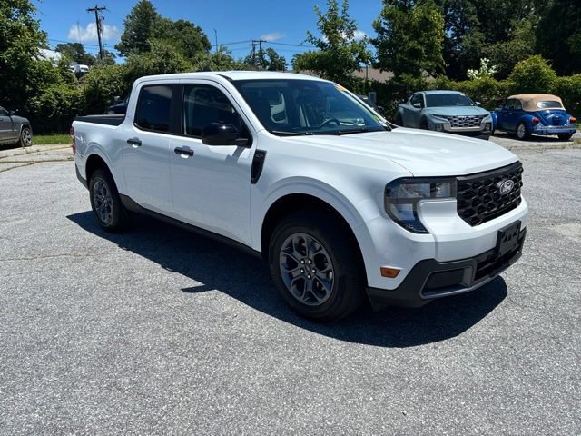 Certified 2025 Ford Maverick XLT w/ XLT Luxury Package FWD image 2