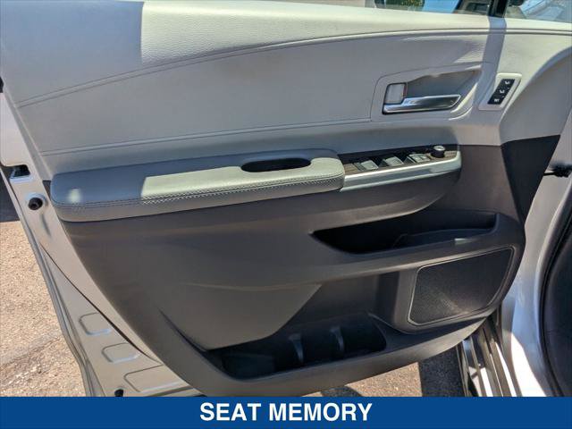 Used 2022 Toyota Sienna Limited AWD/4WD image 10