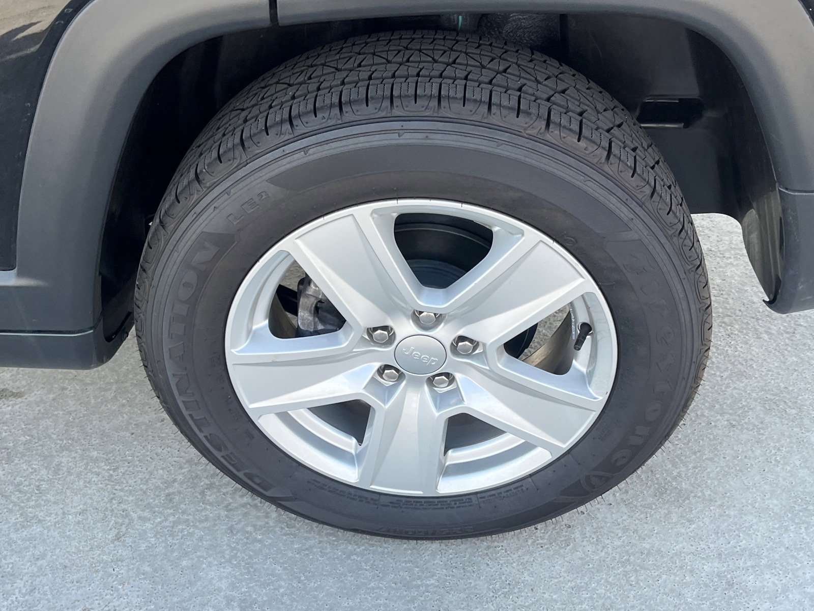 Used 2022 Jeep Compass Latitude image 21