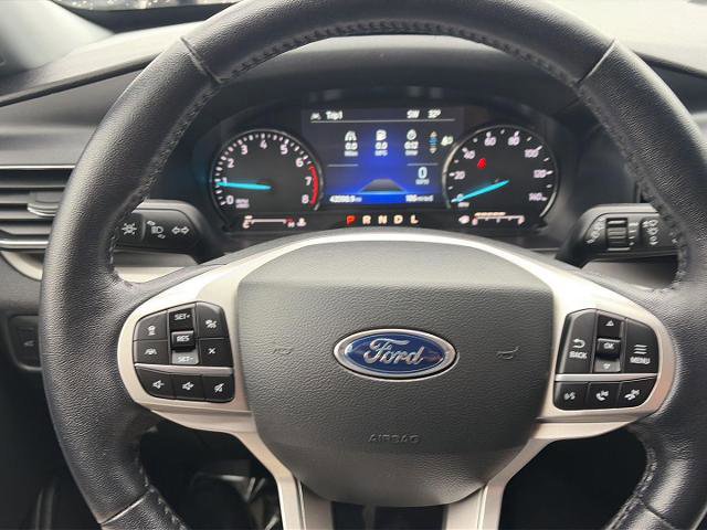 Certified 2022 Ford Explorer XLT w/ Equipment Group 202A image 29