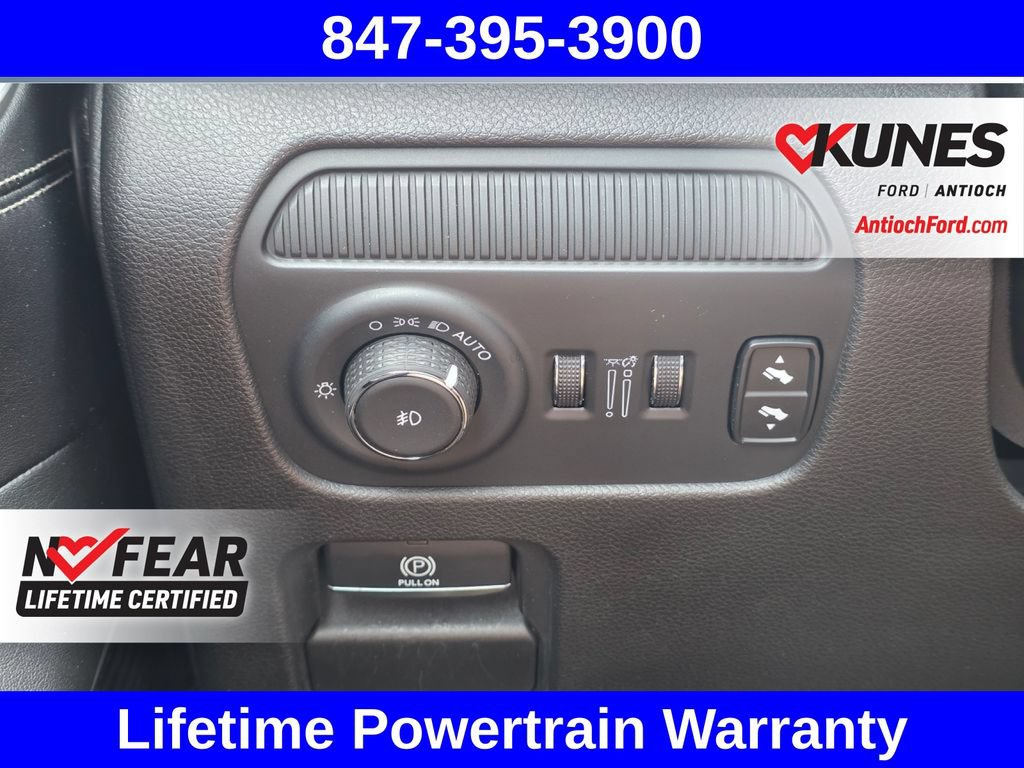 Used 2024 Jeep Wagoneer Series II w/ Flexible Seating Group AWD/4WD image 38