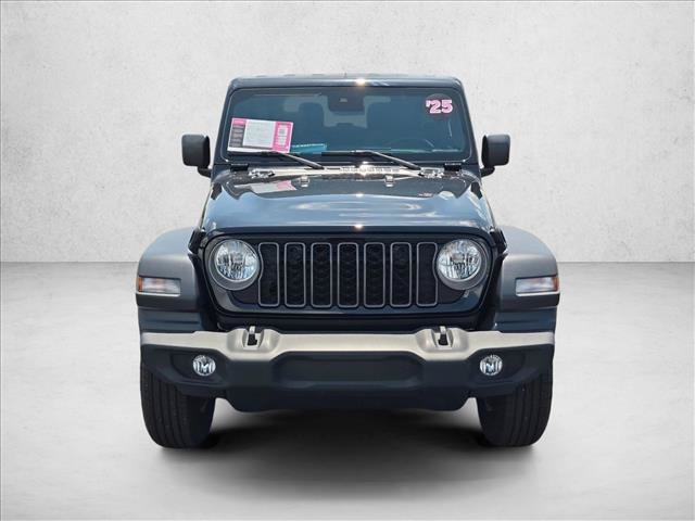 Used 2025 Jeep Wrangler Sport AWD/4WD image 2