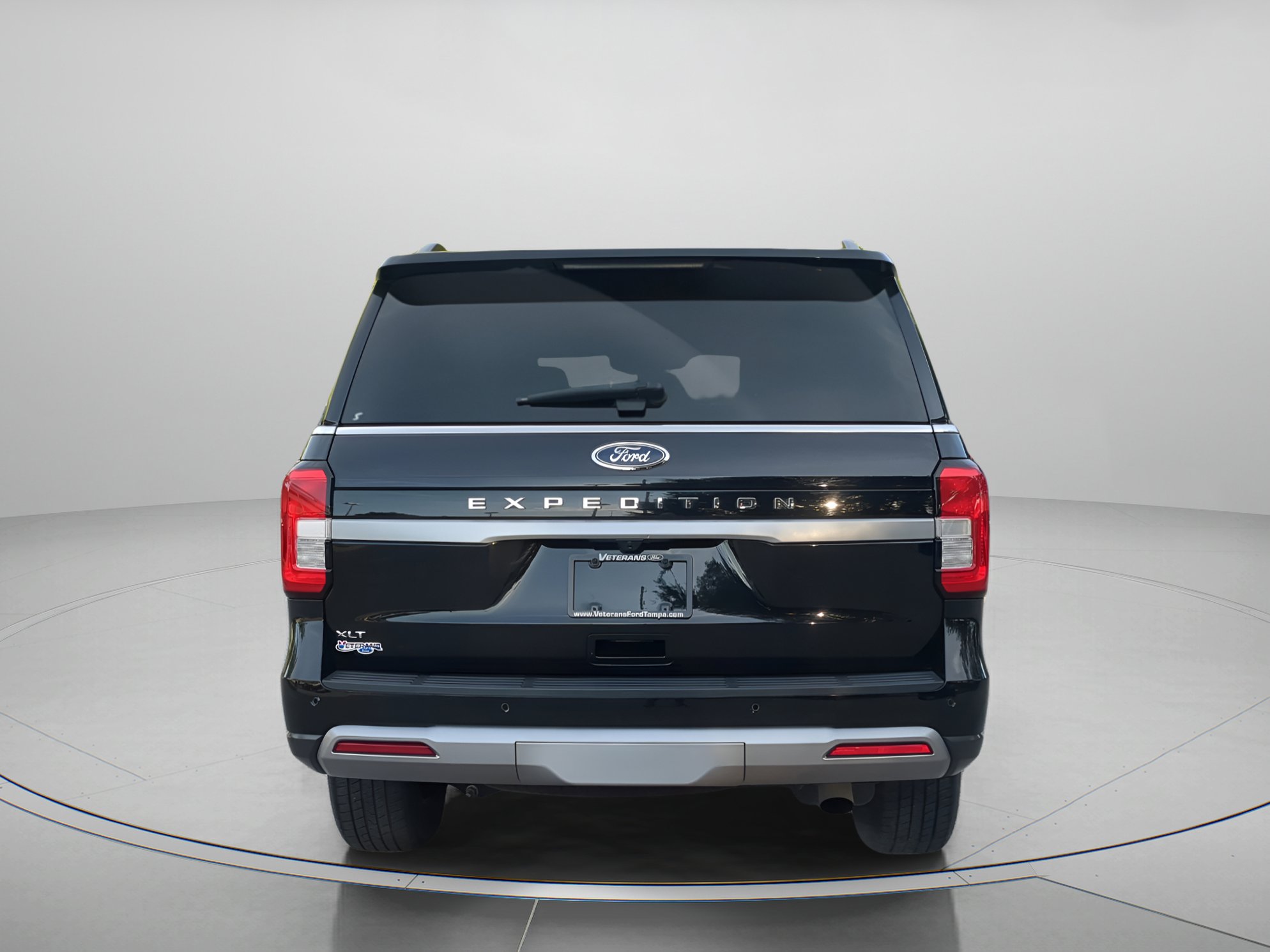 Certified 2024 Ford Expedition XLT RWD image 41