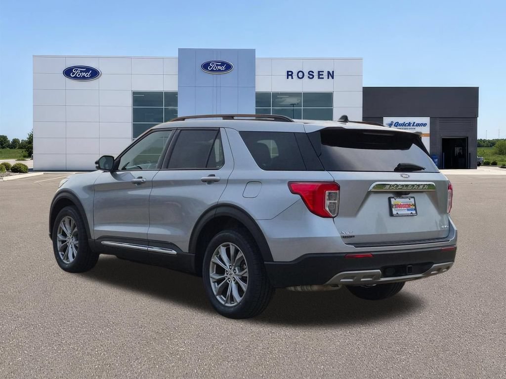 Certified 2023 Ford Explorer XLT w/ Equipment Group 202A AWD/4WD image 5