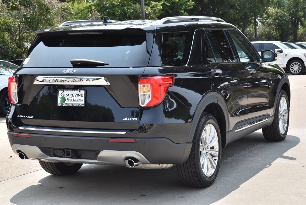 Certified 2024 Ford Explorer Limited w/ Limited Technology Package AWD/4WD image 8