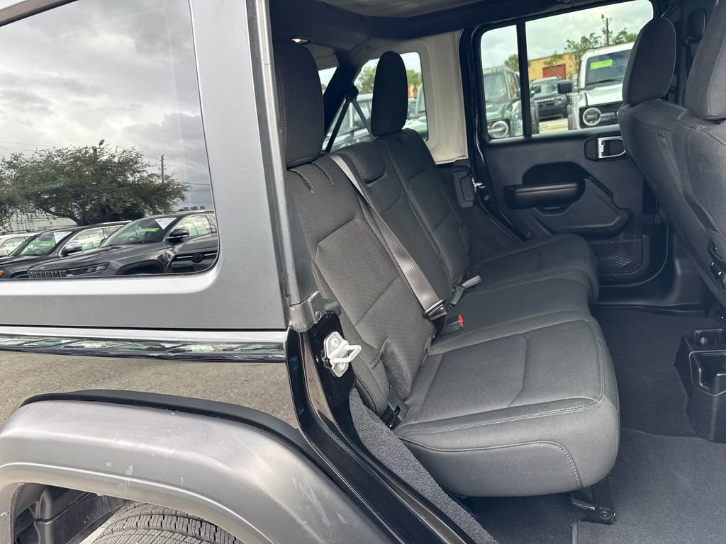 Used 2021 Jeep Wrangler Unlimited Sport image 24