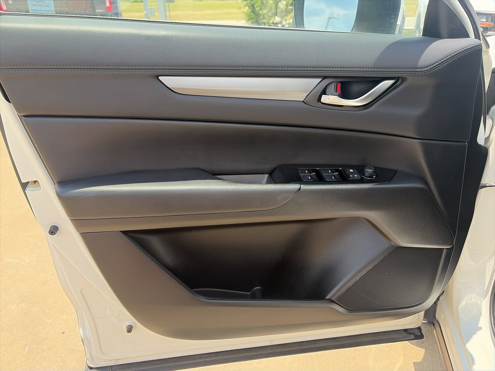 Used 2018 MAZDA CX-5 Touring FWD image 12