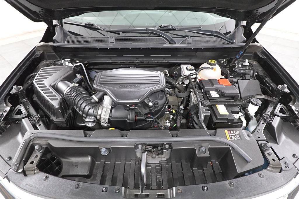 Used 2023 GMC Acadia SLT w/ Technology Package image 35