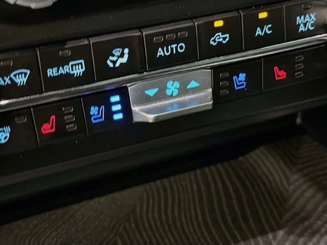 Certified 2025 Ford F250 Platinum AWD/4WD image 25