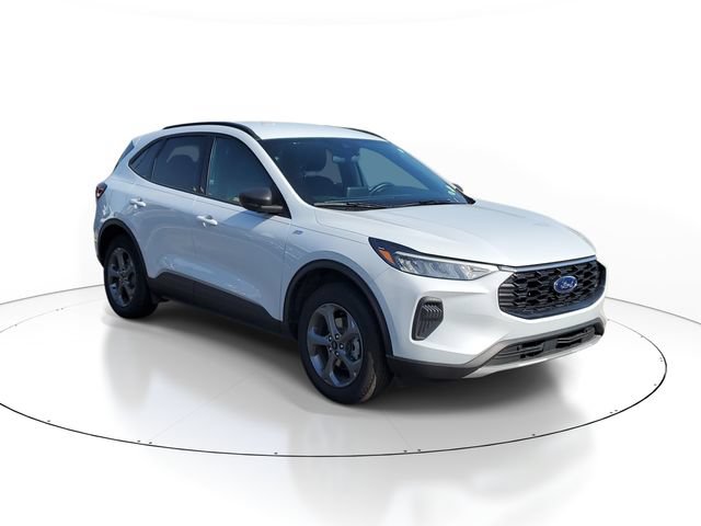 Certified 2025 Ford Escape ST-Line AWD/4WD image 2