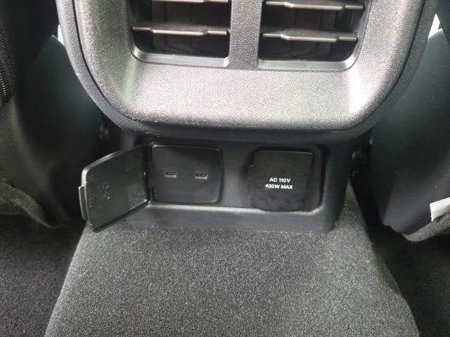 Certified 2025 Ford Bronco Outer Banks w/ Sasquatch Package AWD/4WD image 19
