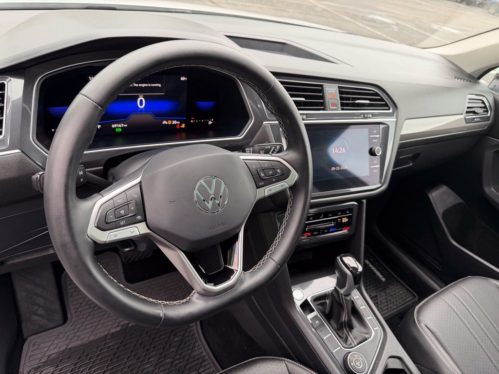 Used 2022 Volkswagen Tiguan SE AWD/4WD image 28