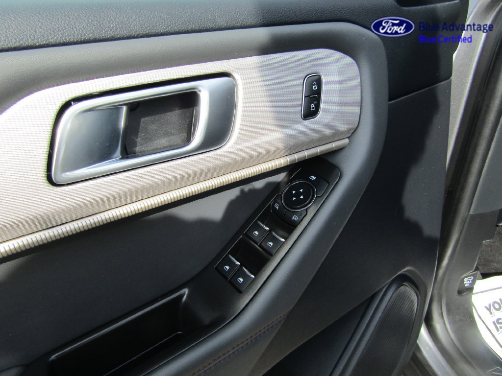 Certified 2025 Ford Explorer Active w/ Active Comfort Package AWD/4WD image 19