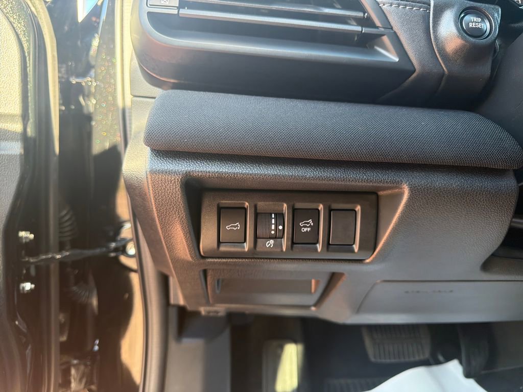 Used 2025 Subaru Outback Premium w/ Popular Package #1A AWD/4WD image 13