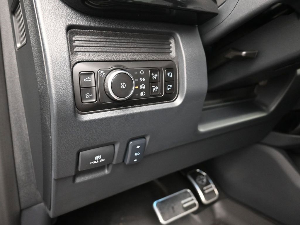 Certified 2026 Ford F250 Lariat w/ Lariat Ultimate Package image 13