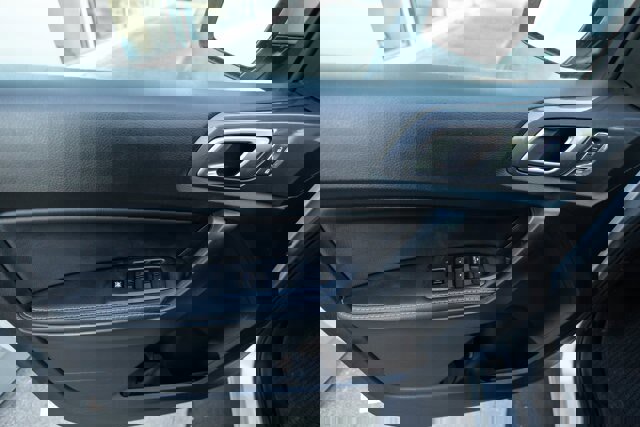 Certified 2019 Ford Ranger Lariat w/ Equipment Group 501A Mid image 16