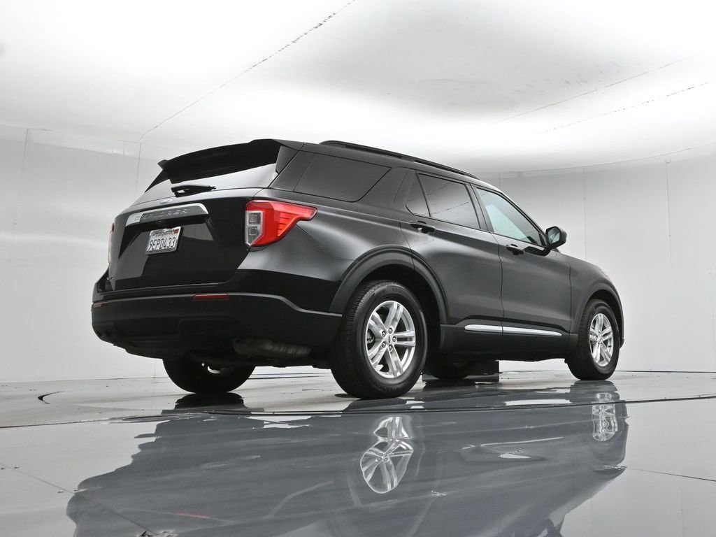 Certified 2022 Ford Explorer XLT image 16