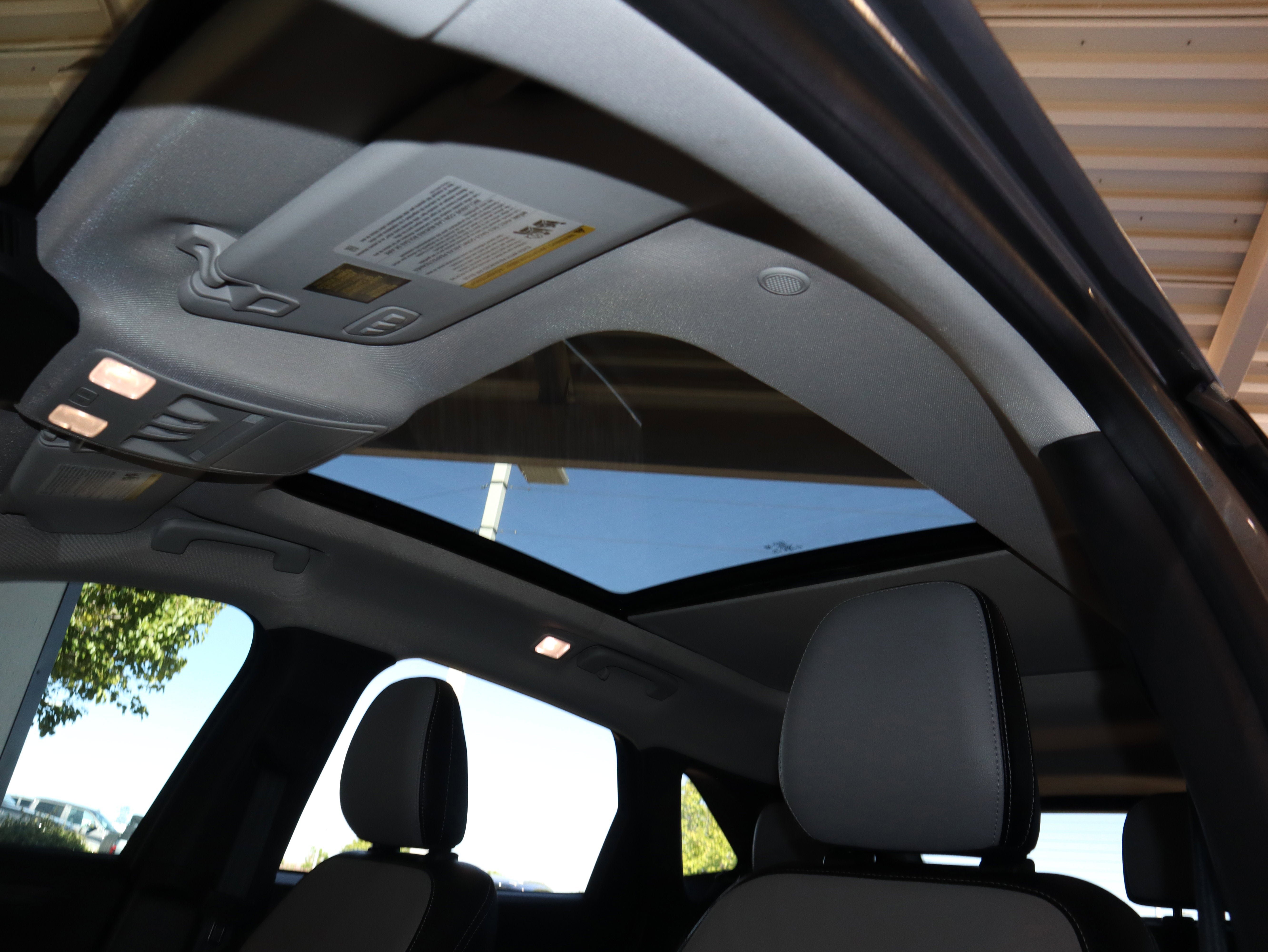 Certified 2023 Ford Escape Platinum w/ Premium Technology Package AWD/4WD image 35