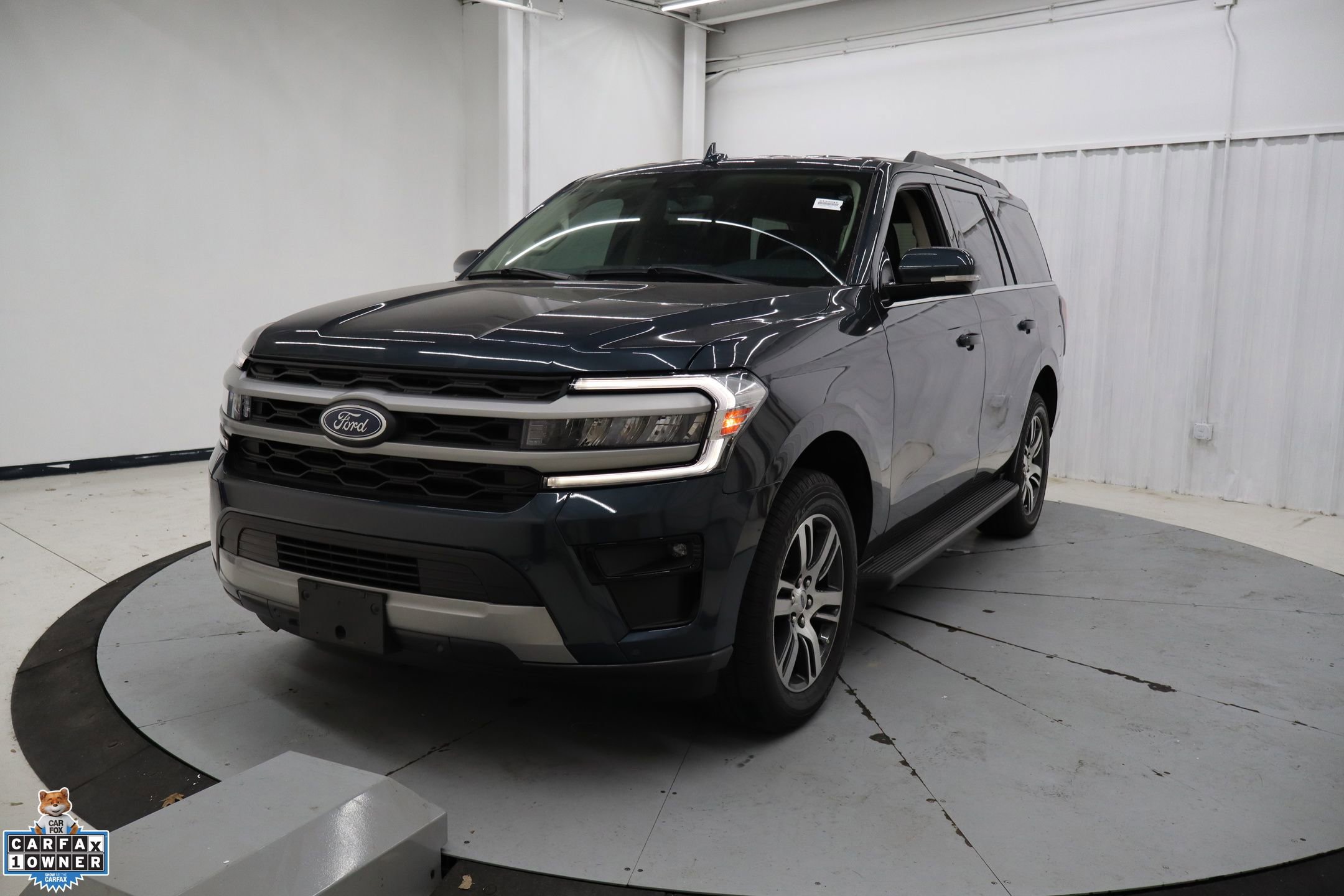 Certified 2024 Ford Expedition XLT image 8