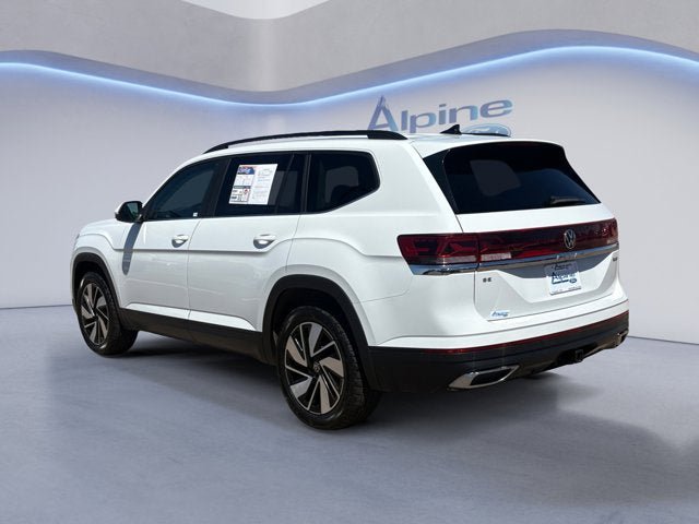 Used 2024 Volkswagen Atlas SE AWD/4WD image 3