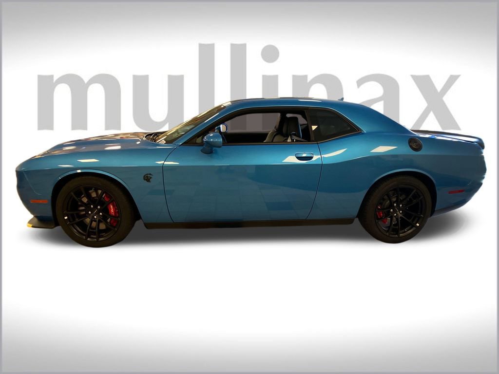 Used 2023 Dodge Challenger SRT Hellcat image 2