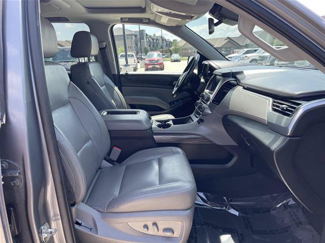 Used 2020 Chevrolet Suburban LT AWD/4WD image 19