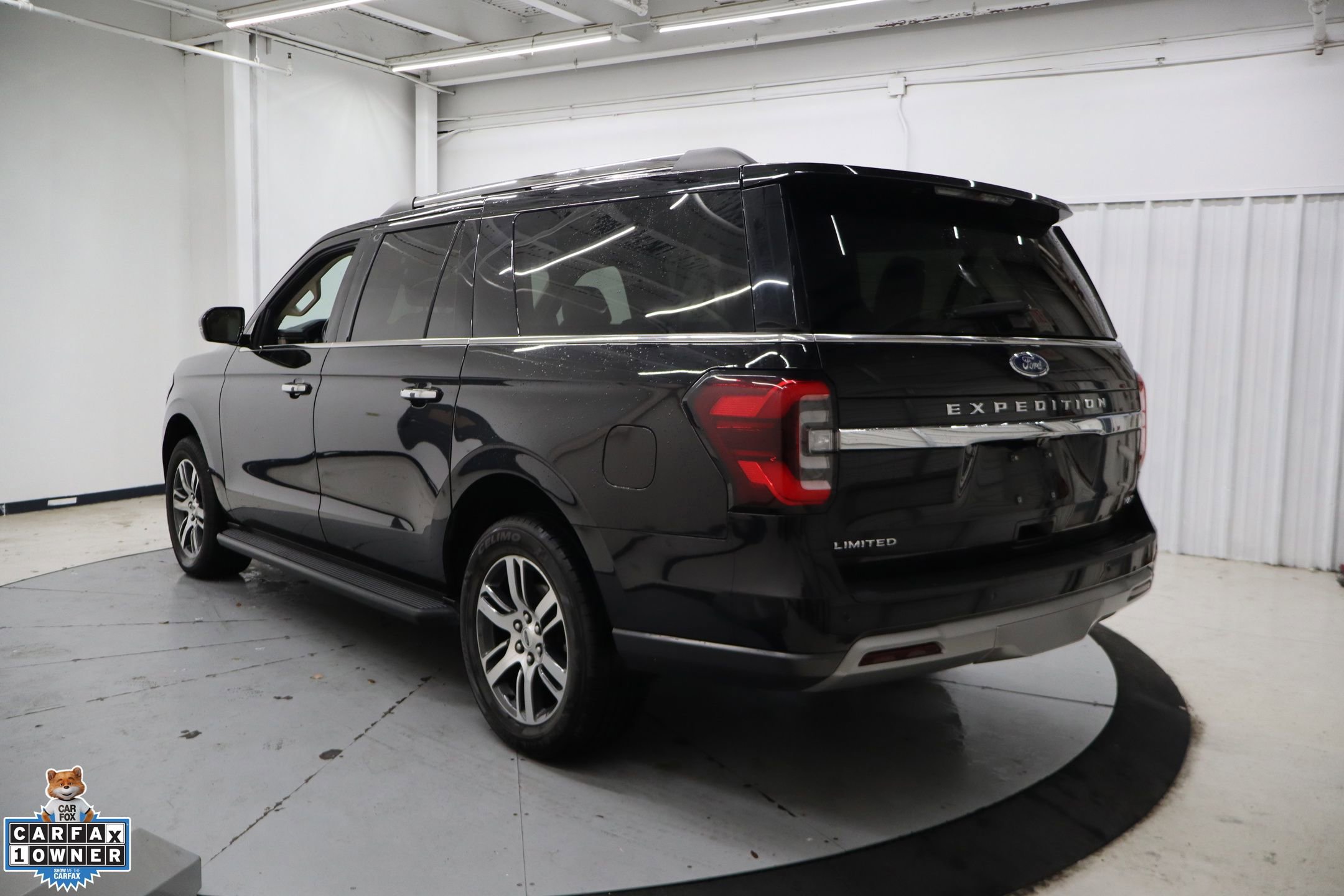 Certified 2024 Ford Expedition Max Limited RWD image 5