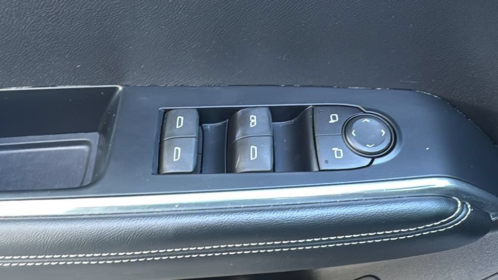 Used 2025 GMC Acadia Elevation FWD image 20