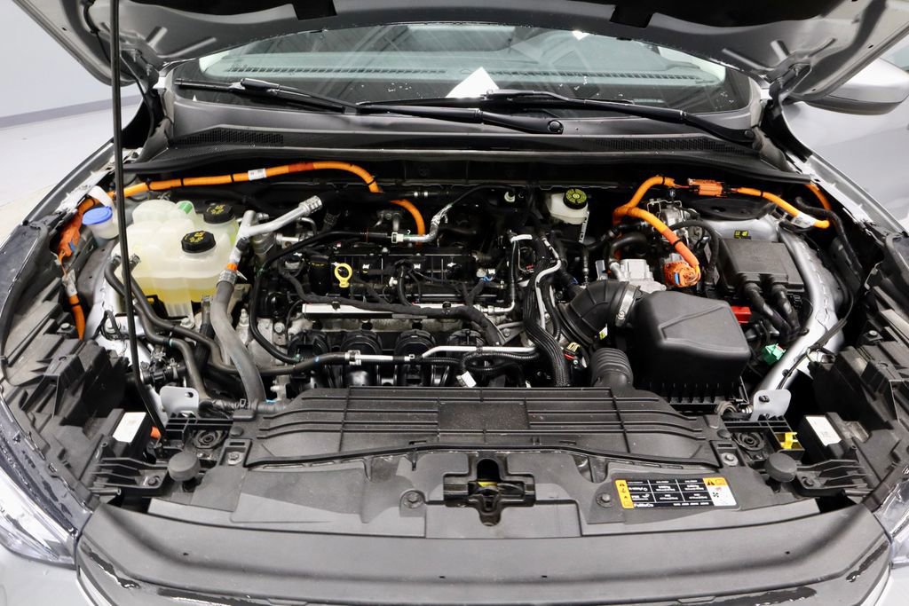 Certified 2023 Ford Escape SE w/ Class II Trailer Tow Package image 18