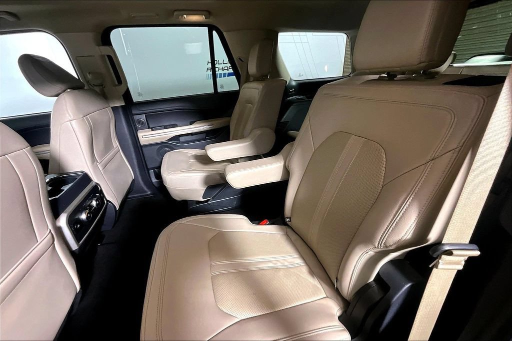 Certified 2024 Ford Expedition Limited RWD image 21