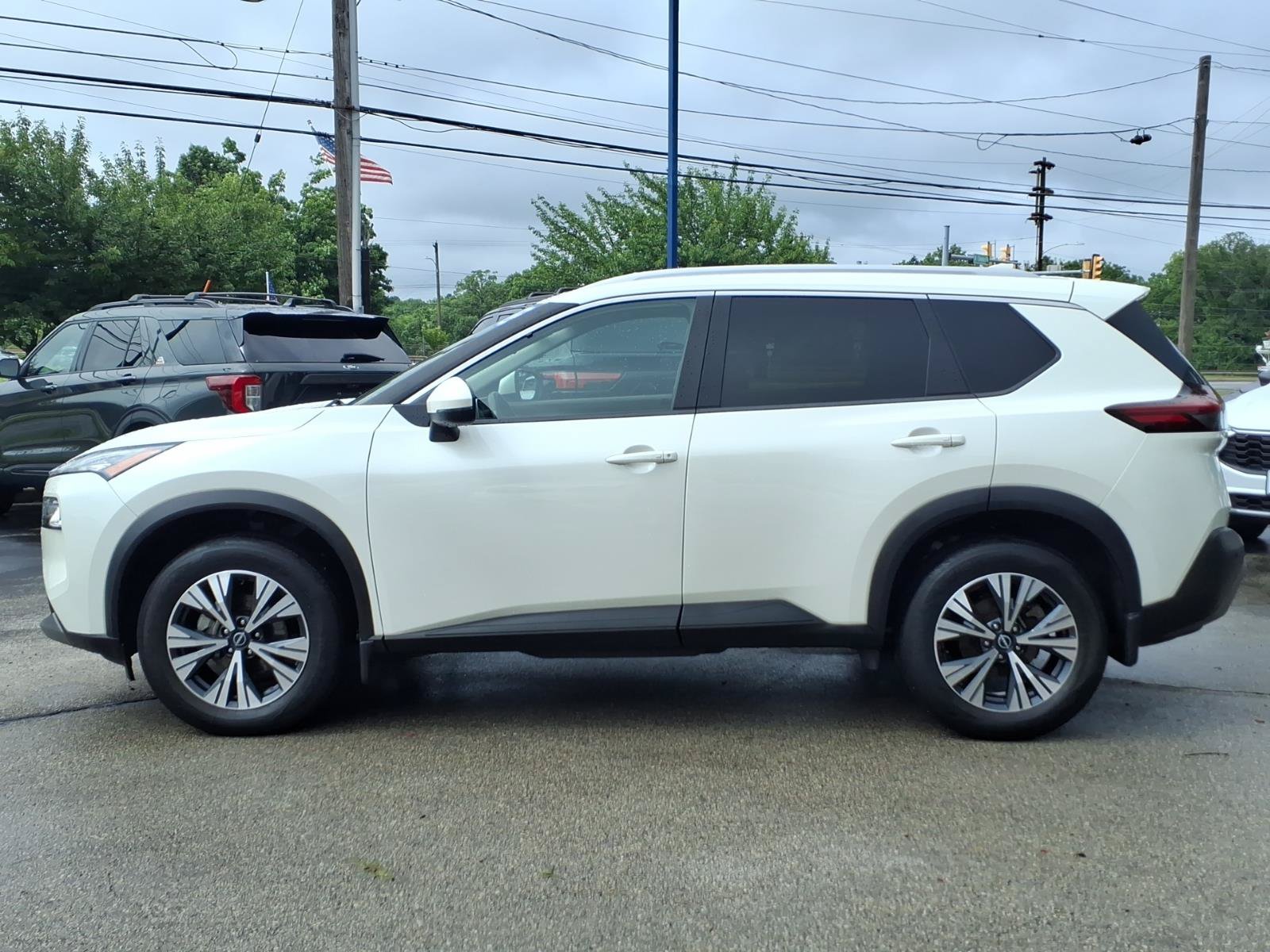 Used 2023 Nissan Rogue SV w/ SV Premium Package AWD/4WD image 6