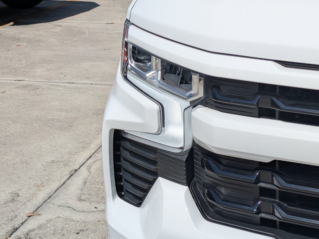 Used 2025 Chevrolet Silverado 1500 RST w/ Convenience Package II AWD/4WD image 9
