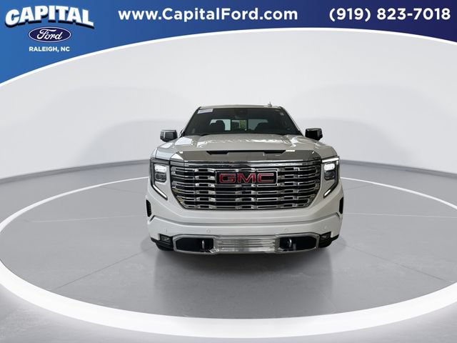 Used 2024 GMC Sierra 1500 Denali w/ Denali Reserve Package AWD/4WD image 3