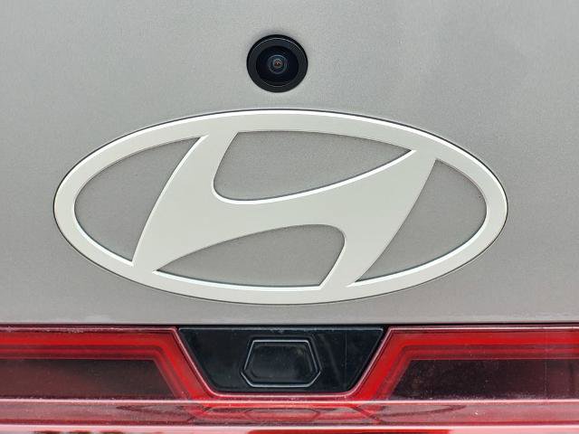 Used 2025 Hyundai Elantra Sport FWD image 11