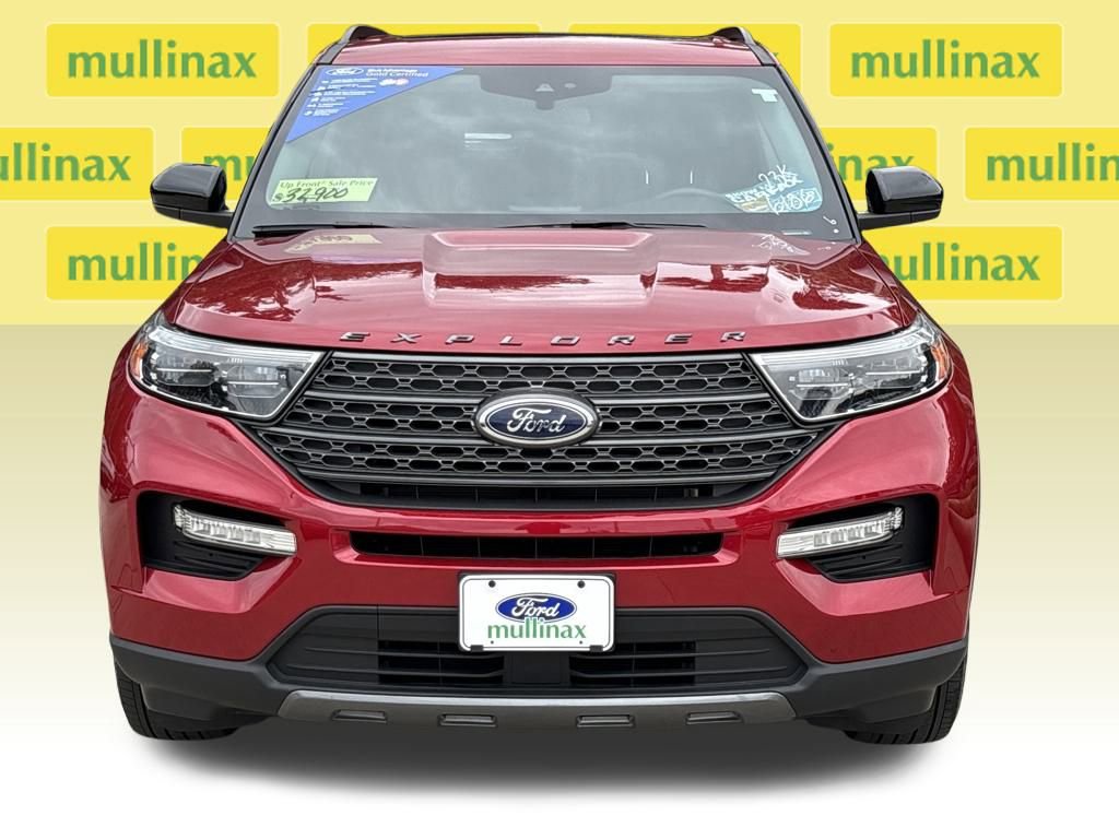 Certified 2022 Ford Explorer XLT w/ Equipment Group 202A image 15