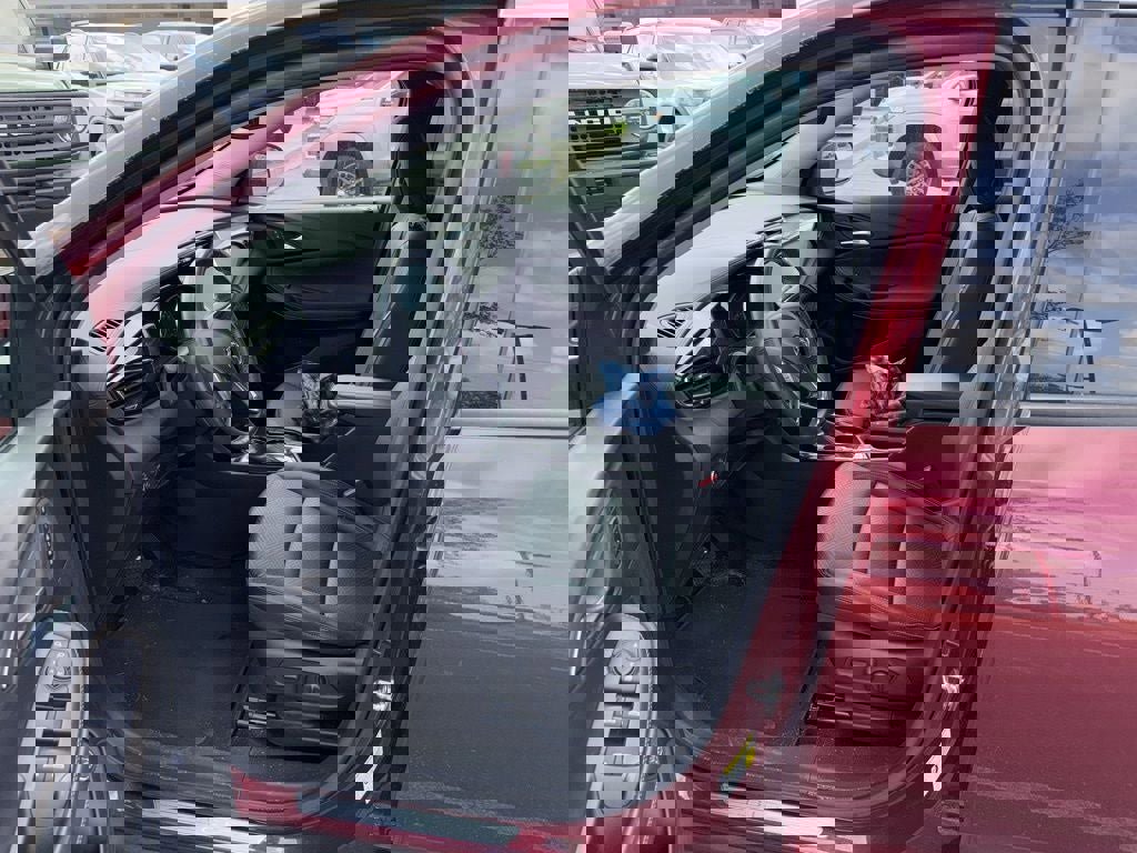 Used 2023 Buick Encore GX Essence w/ Experience Buick Package image 10