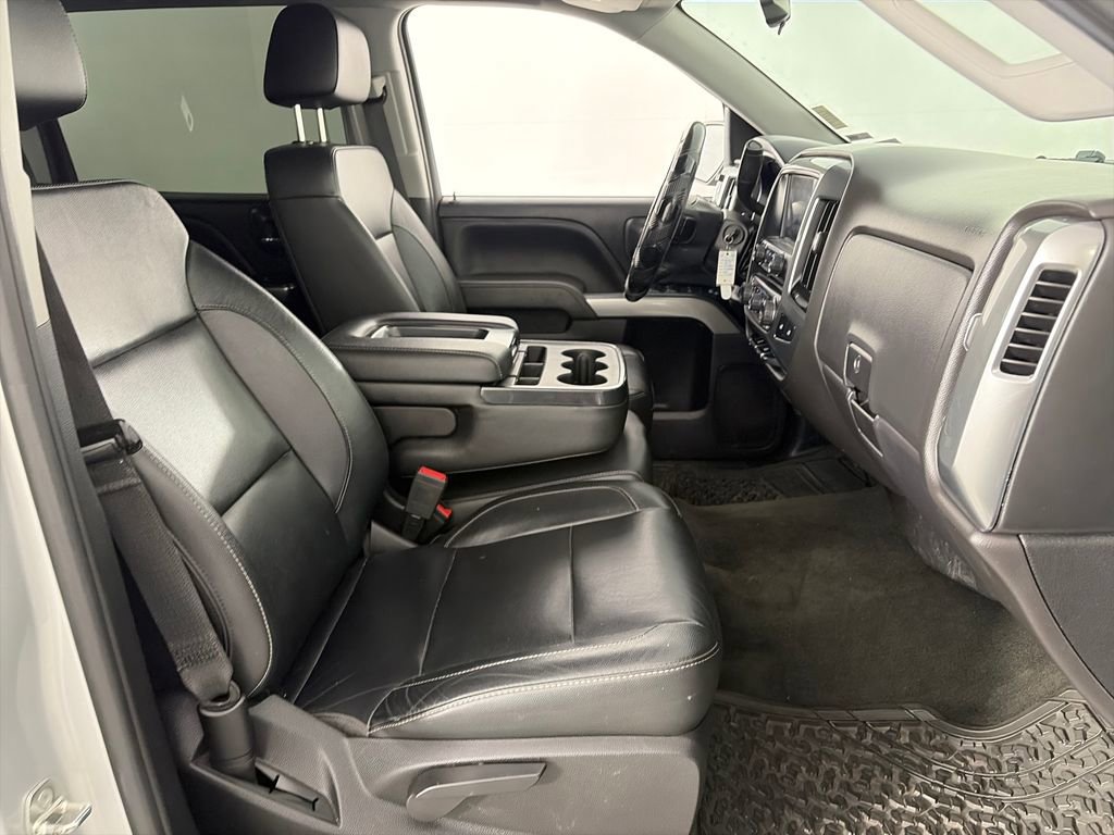 Used 2018 Chevrolet Silverado 1500 LT w/ All Star Edition image 29