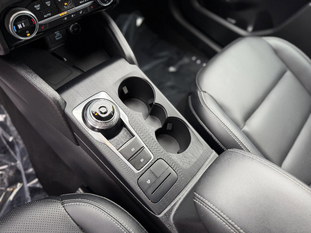 Certified 2021 Ford Escape SEL w/ Technology Package image 16