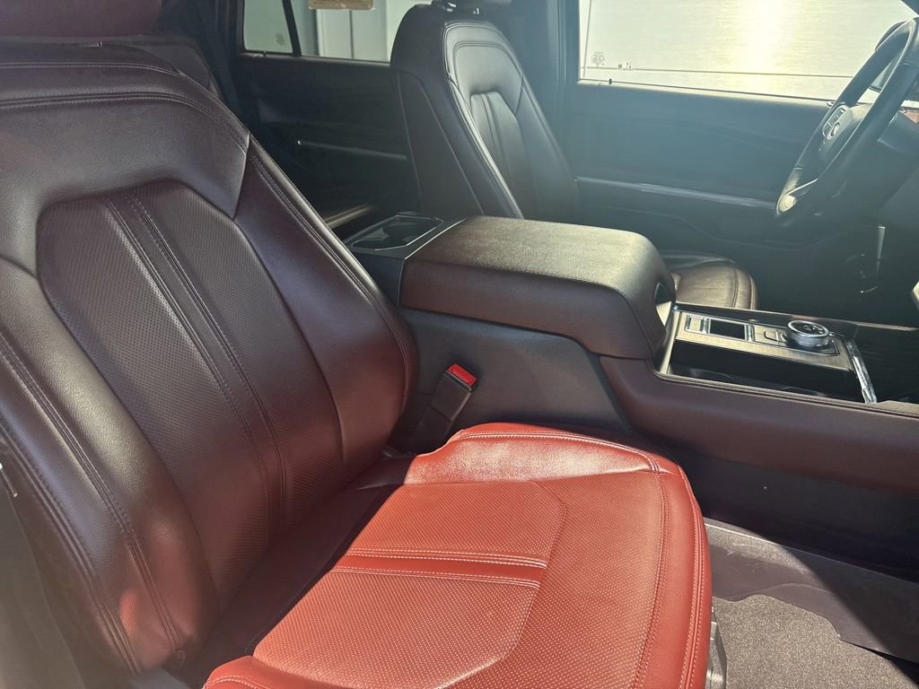 Certified 2024 Ford Expedition Limited image 38