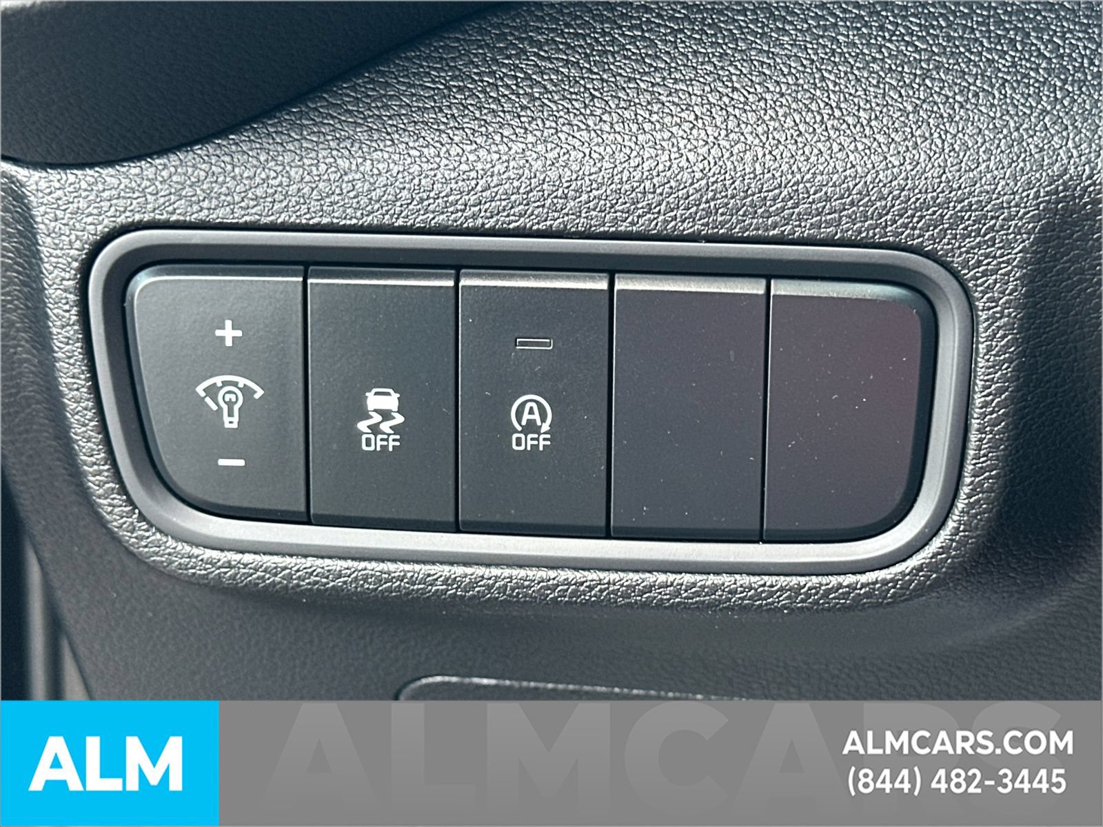 Used 2025 Kia Soul LX w/ LX Technology Package FWD image 35