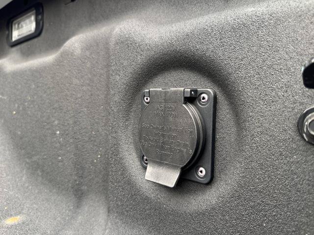 Used 2023 Nissan Frontier PRO-4X w/ Pro-4X Premium Package AWD/4WD image 18